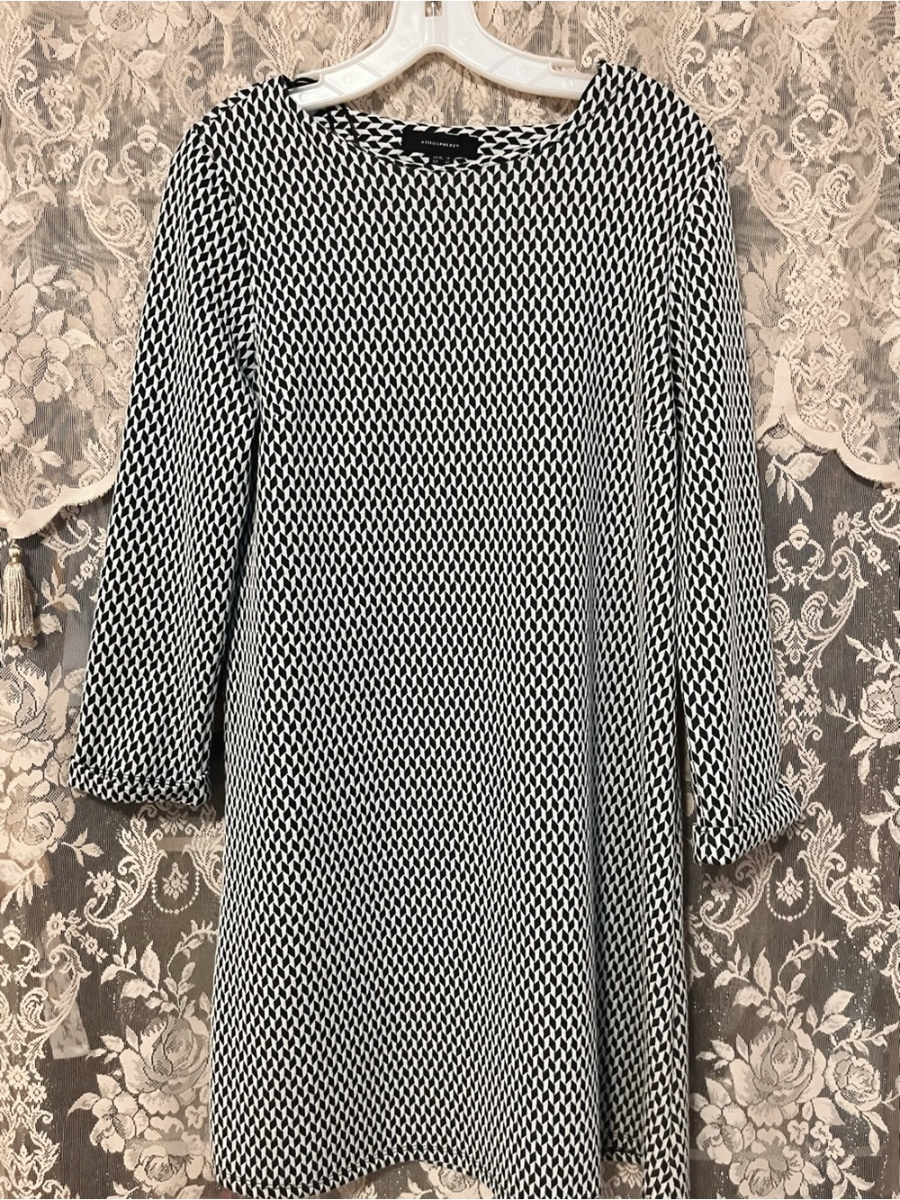 Atmosphere Black and White Geometric Knit Top